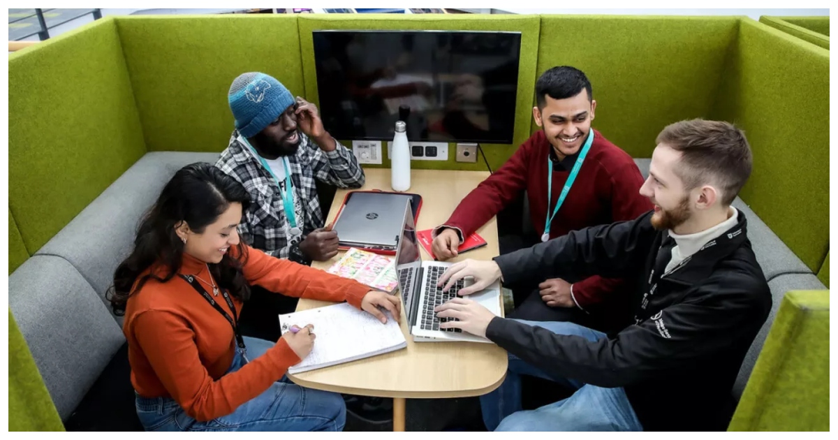 কিউএস ওয়ার্ল্ড ইউনিভার্সিটি র্যাঙ্কিং ২০২৬ এর শীর্ষ ১০বিশ্ববিদ্যালয়ের মধ্যে চারটিই ব্রিটিশ বিশ্ববিদ্যালয়। ছবি: ইউনিভার্সিটি অফ ইস্ট লন্ডন